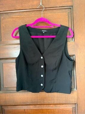 Madewell Black Sleeveless Button-Front Vest Top